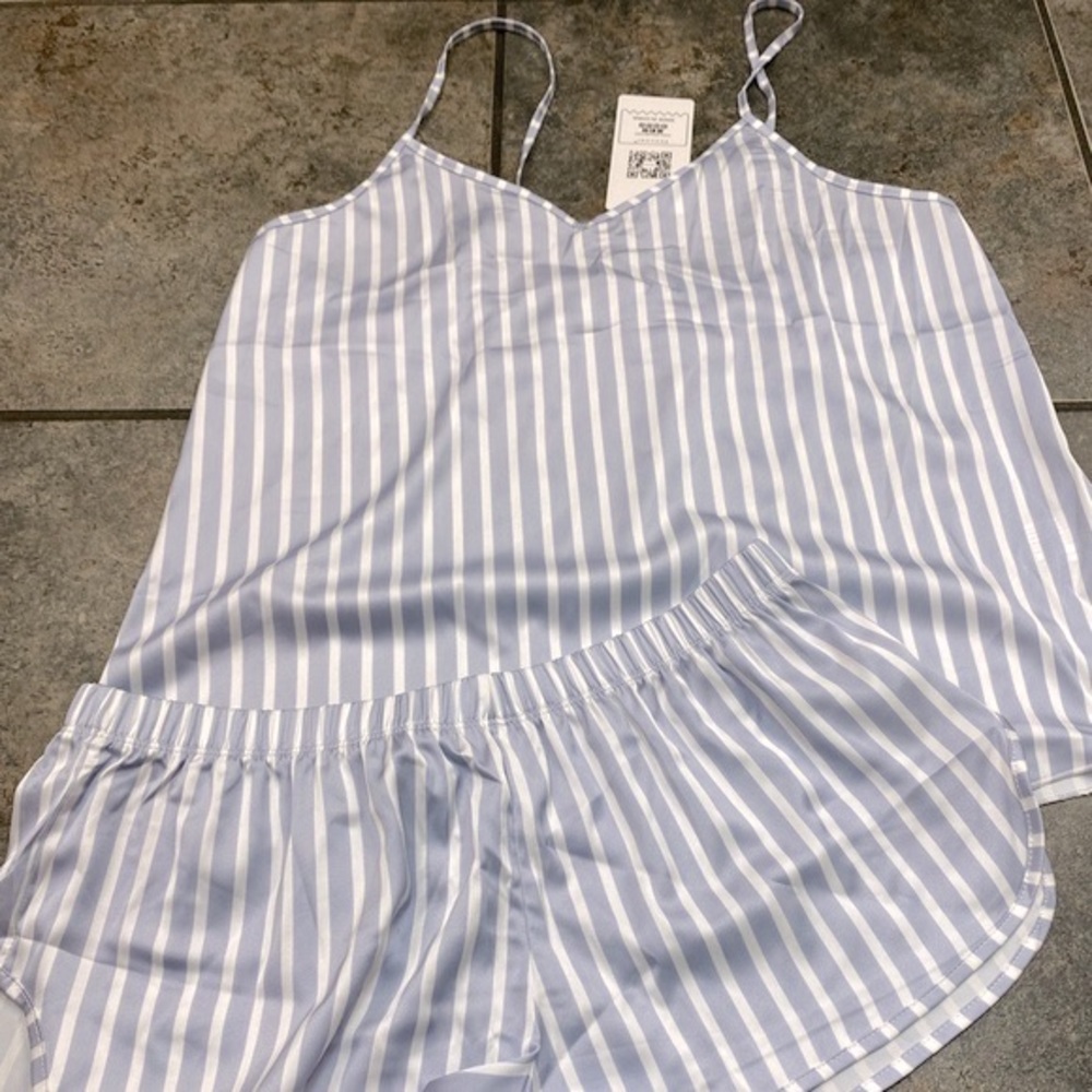 NEW Ekouaer Gray Striped Silky Shortie Pajama Set Size XS